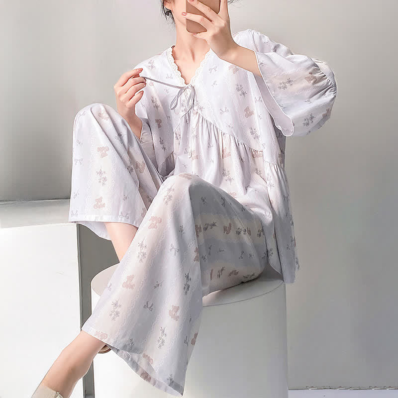 Pyjama-Set mit Blumenmuster und Schleife, V-Ausschnitt und Spitzenbesatz - image 5