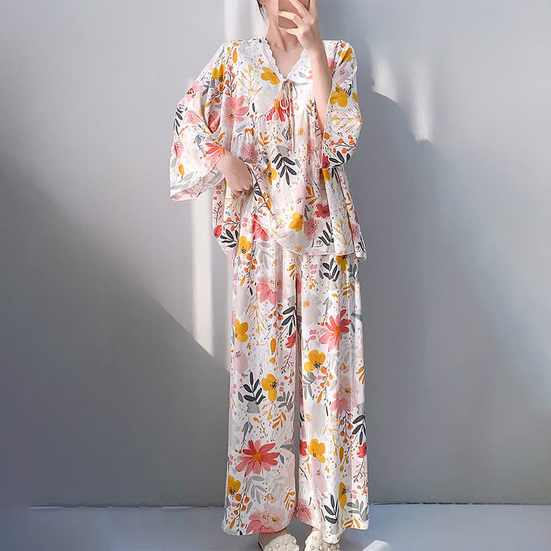Pyjama-Set mit Blumen- und Blätterspitzenbesatz - image 4