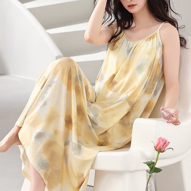 Künstlerisches Camisole-Nachthemd mit Tuschewaschung - image 1