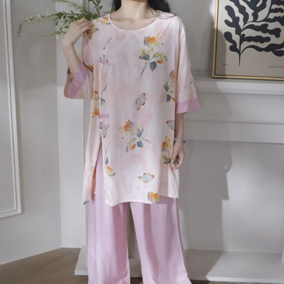 Loungewear-Set mit Schmetterlings- und Blumenmuster im orientalischen Stil - image 1