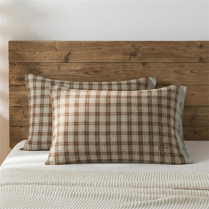Vintage-Kissenbezüge aus Baumwolle mit Karomuster und Knöpfen (2 Stück) - Braun & Blau - 52 cm x 76 cm - image 0