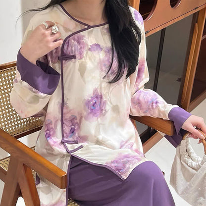 Aquarell-Pyjama-Set in Lila mit Blumenmuster im orientalischen Stil - image 3
