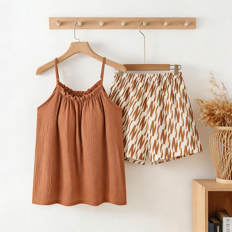 Pyjama-Set mit Camisole und abstrakt gestreiften Shorts - Braun - XXL - image 0
