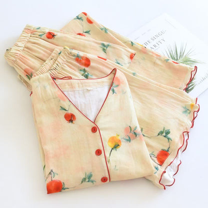 Pyjama-Set aus Baumwolle mit Granatapfelmuster und V-Ausschnitt (3-teilig) - image 1