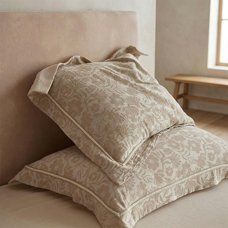 Elegante Kissenbezüge im Jacquard-Blumenmuster (2 Stück) - Hellbraun - 48 cm x 74 cm - image 0