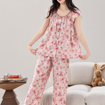 Loungewear-Set in Rosa mit Blumenmuster und Knopfleiste - image 3
