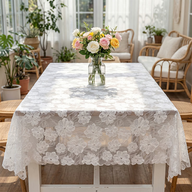 Tischdecke aus Kamelien-Spitze und Jacquard - image 1
