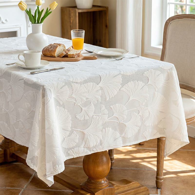 Elegante Tischdecke mit Ginkgoblatt-Jacquardmuster - image 1