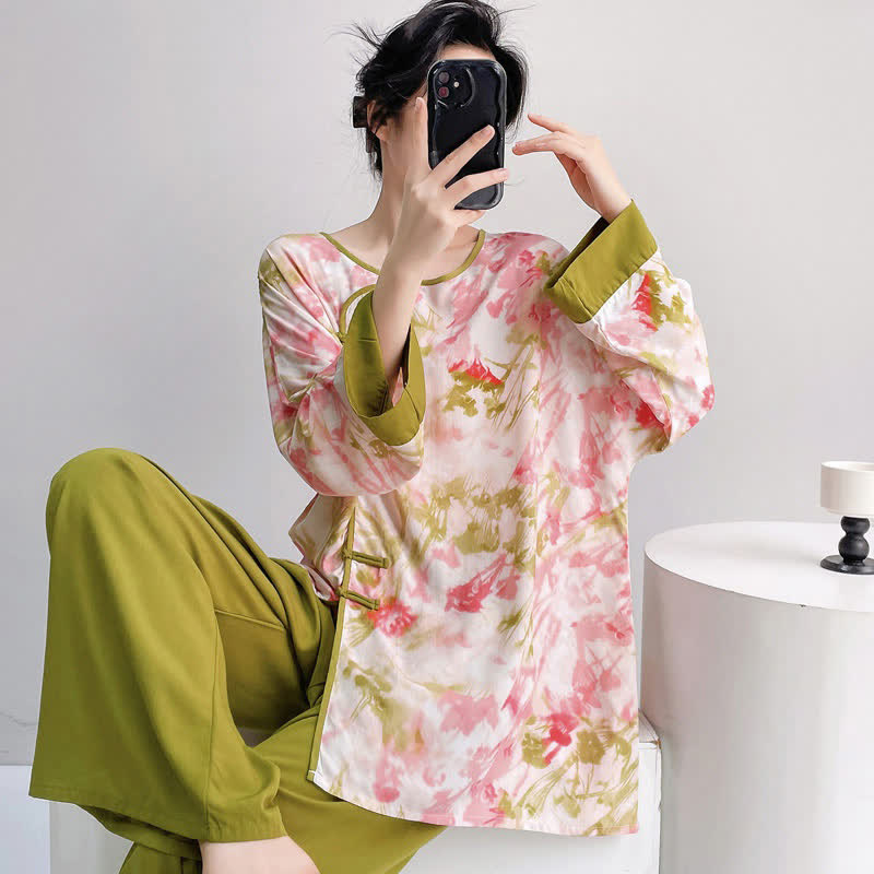 Pyjama-Set im orientalischen Kirschblüten-Design - image 1