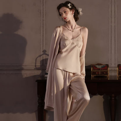 Elegantes Loungewear-Set mit seidigem Spitzenbesatz (3-teilig) - image 11