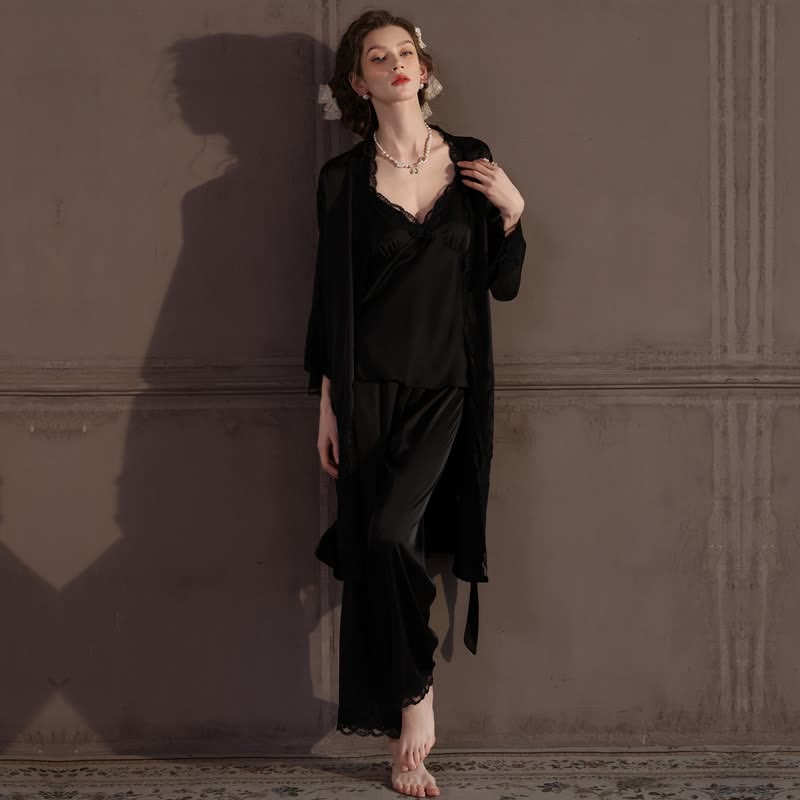 Elegantes Loungewear-Set mit seidigem Spitzenbesatz (3-teilig) - image 4