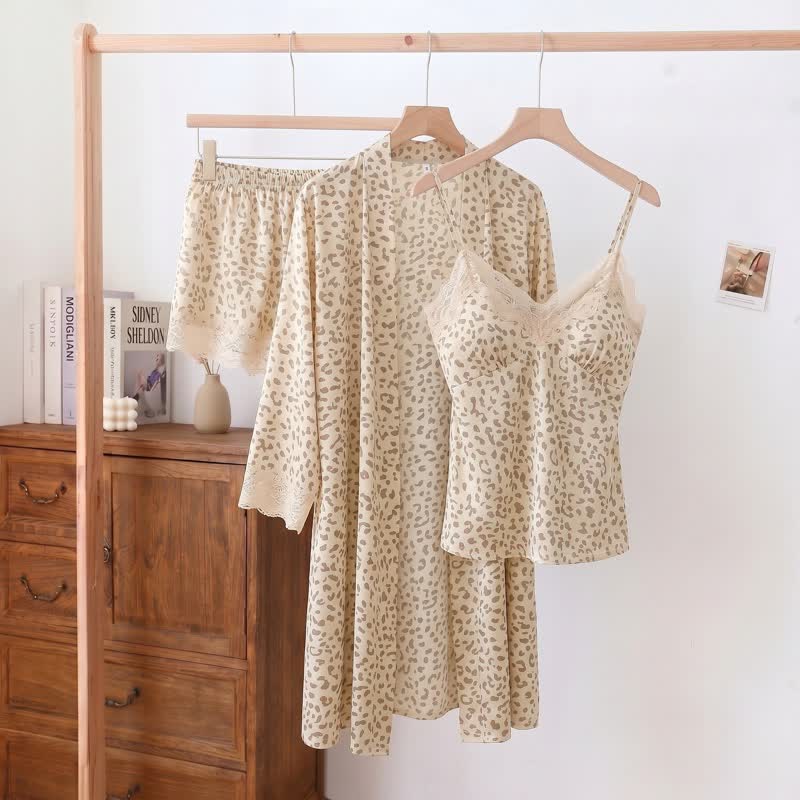 Set aus Shorts und Bademantel mit Leopardenmuster und Spitzenbesatz - Beige - 2XL - image 9