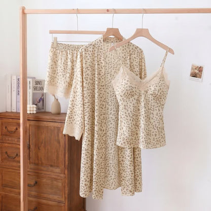 Set aus Shorts und Bademantel mit Leopardenmuster und Spitzenbesatz - Beige - 2XL - image 9