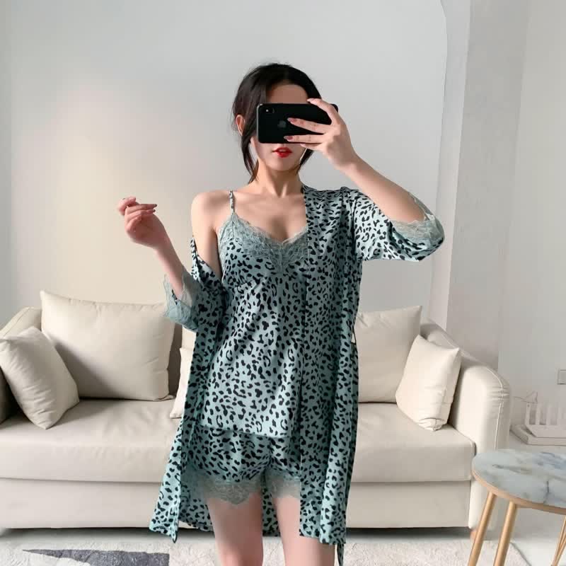 Set aus Shorts und Bademantel mit Leopardenmuster und Spitzenbesatz - image 3