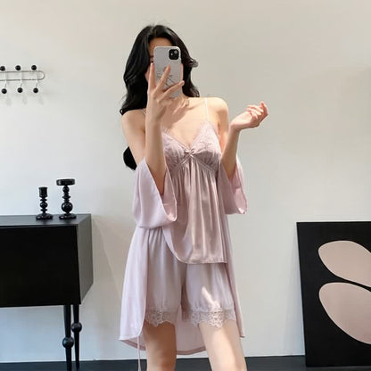Elegantes Loungewear-Set mit Spitzenbesatz - image 18