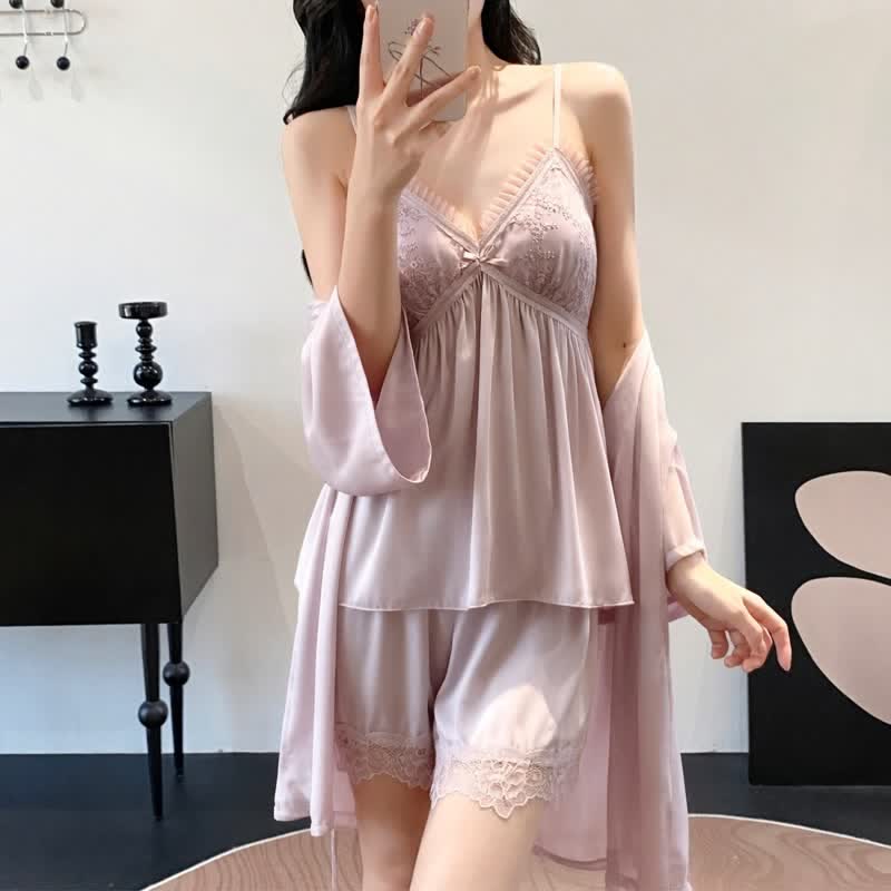 Elegantes Loungewear-Set mit Spitzenbesatz - image 17