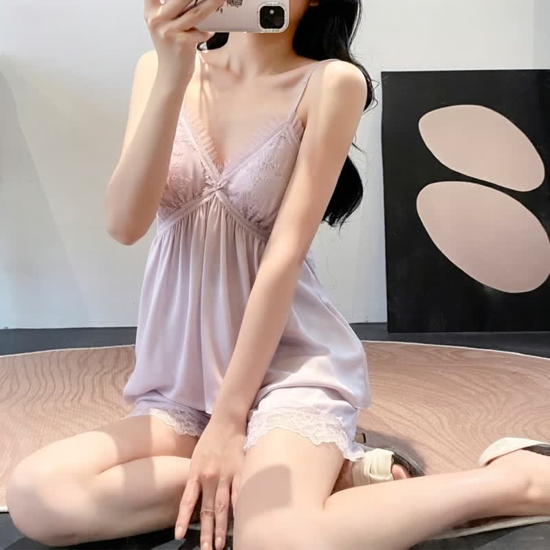 Elegantes Loungewear-Set mit Spitzenbesatz - image 23