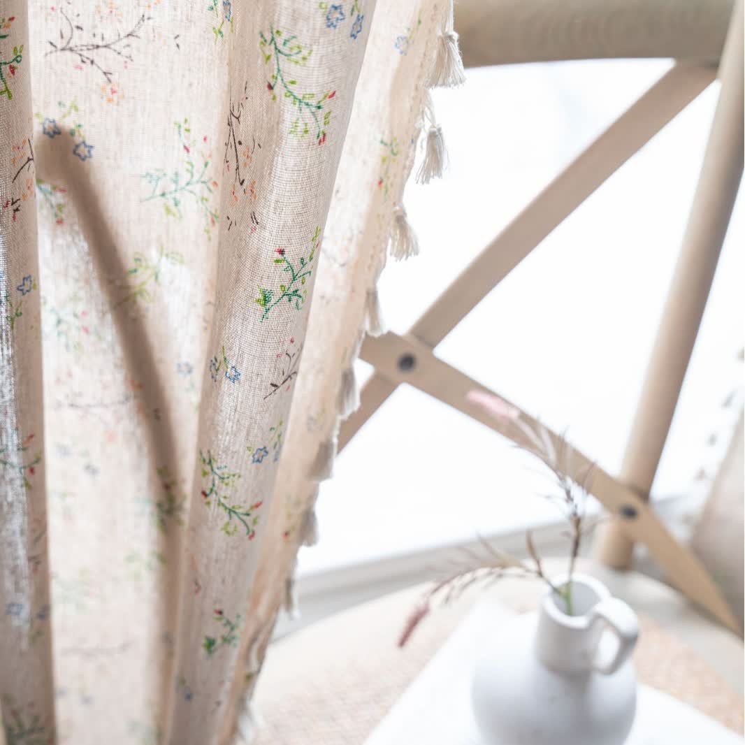 Eleganter Vorhang mit Zweig- und Blumenmuster und Quaste - image 3