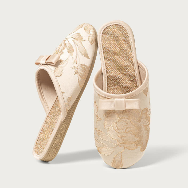 Bestickte Leinenpantoffeln mit geschlossener Spitze - Beige - XL - image 9