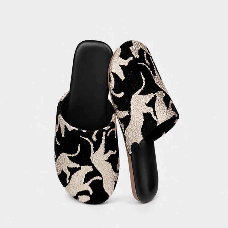 Jacquard-Hausschuhe mit Tiermuster und geschlossener Zehenpartie - image 5