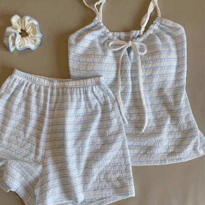Pyjama-Set mit Schleife vorne, gestreiftem Trägertop und Shorts - image 18