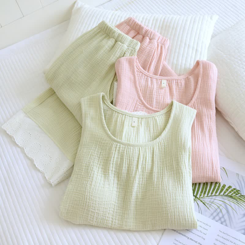 Loungewear-Set aus einfarbiger Baumwollgaze und Spitze - image 1