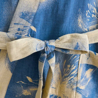 Kimono-Bademantel aus Bio-Baumwolle mit Aquarellblumenmuster - image 11
