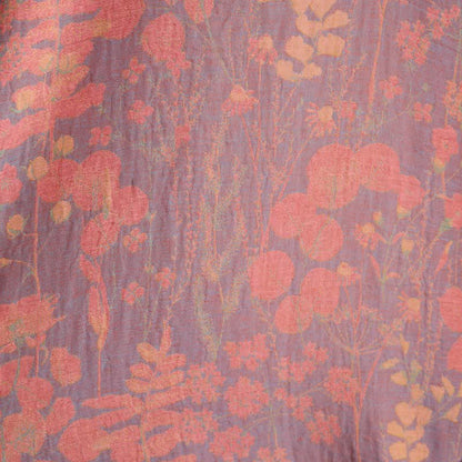 Künstlerisch gemusterter Kimono aus Baumwollgaze mit botanischem Muster - image 7