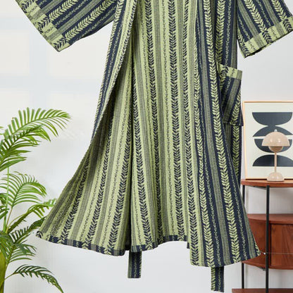 Kimono-Bademantel aus Baumwollgaze mit Blattstreifen - image 3