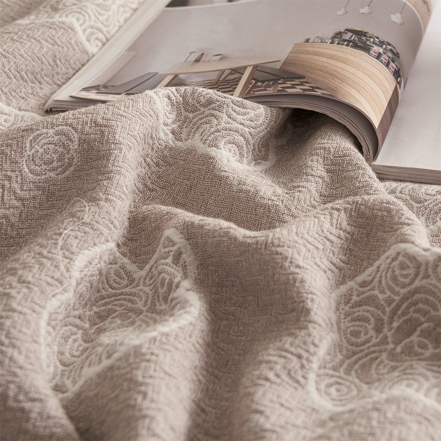Orientalische Ruyi Cloud Jacquard 3-lagige Gaze-Steppdecke - image 3