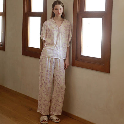 Loungewear-Set mit Lavendel-Blumenmuster und Rüschenärmeln - image 4