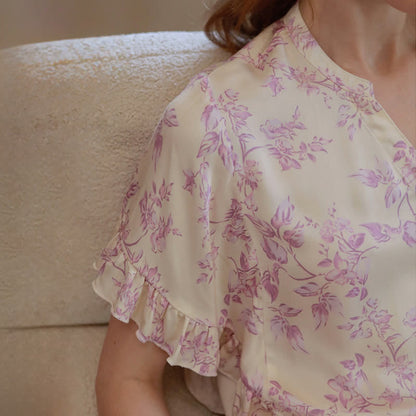 Loungewear-Set mit Lavendel-Blumenmuster und Rüschenärmeln - image 11