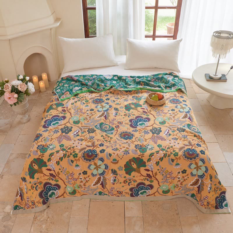 Wendbare Steppdecke aus Gaze im Landhausstil mit botanischem Flair - image 1