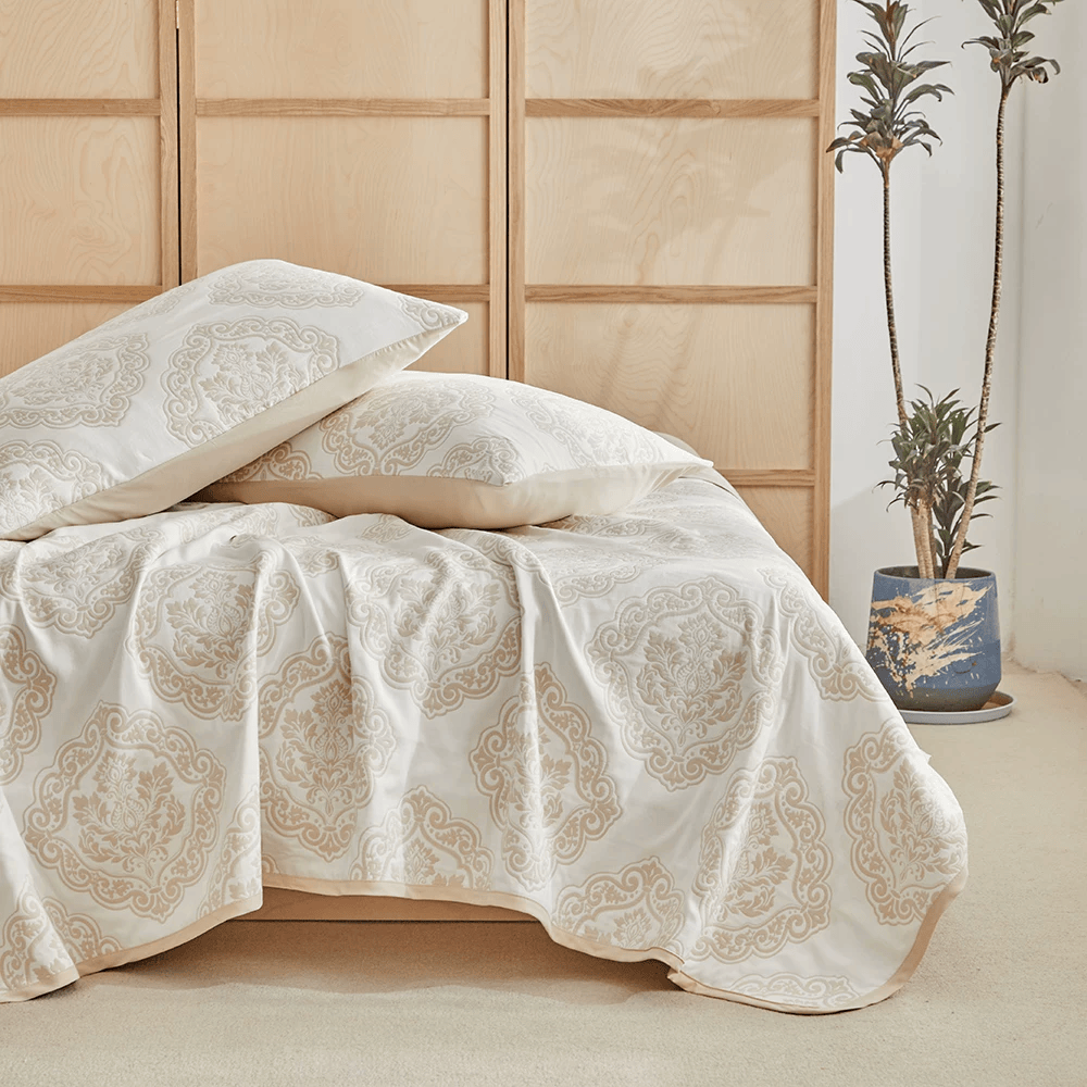 Vintage-Bettwäscheset im europäischen Jacquard-Stil mit Rankenmuster - image 1