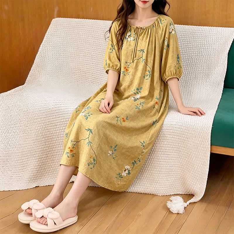 Vintage Lounge-Kleid mit Blumen- und Zweigmuster - image 3