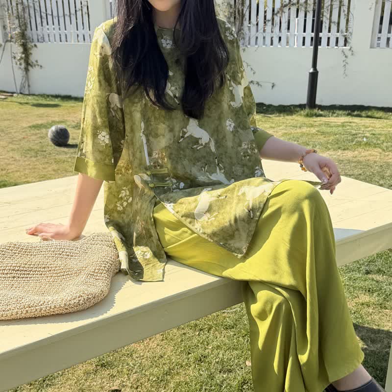 Loungewear-Set mit Pferdeprint im orientalischen Stil - image 1