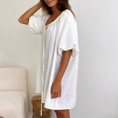 Weißes Baumwoll-Loungewear-Kleid mit Bindekragen - image 2