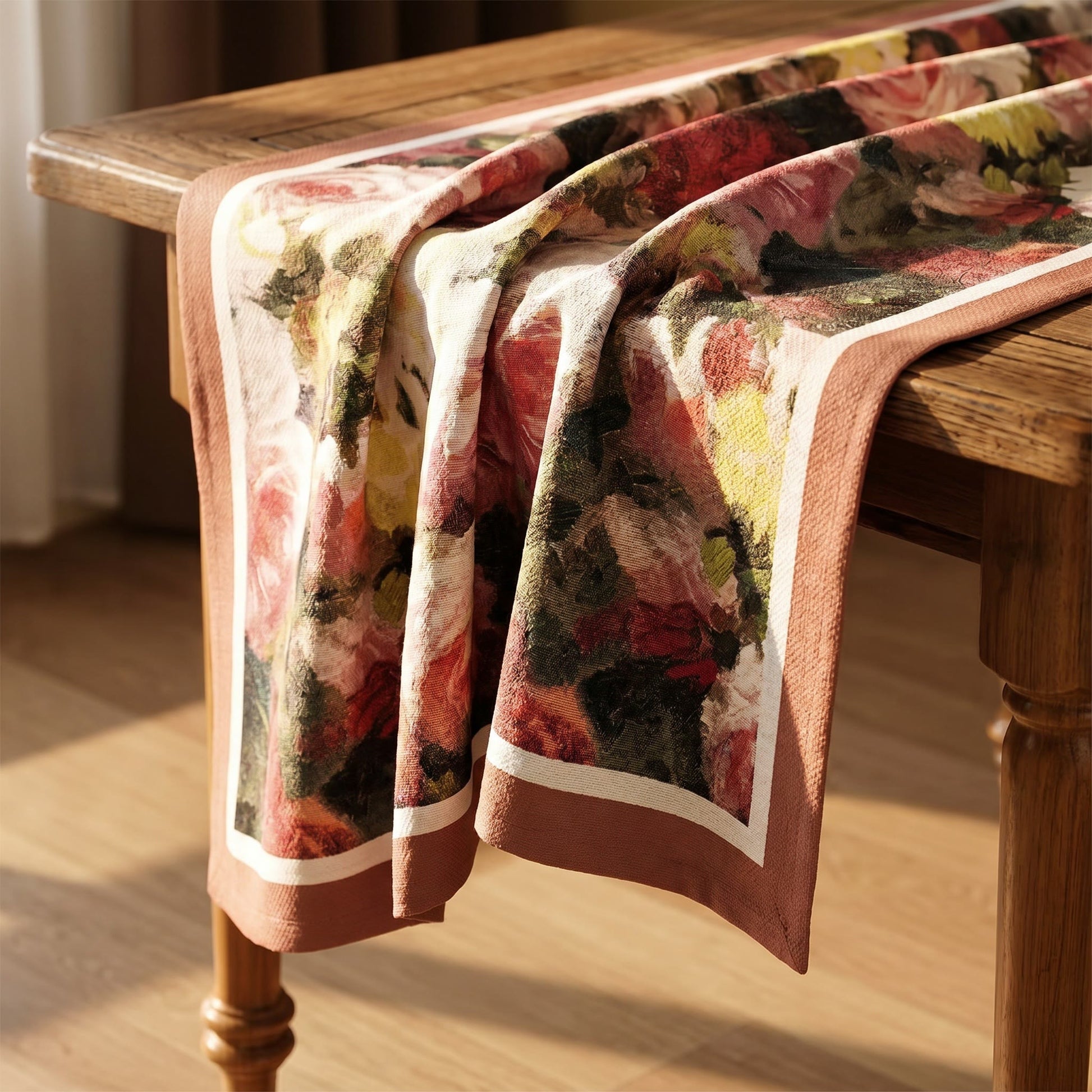 Vintage-Ölgemälde-Tischdecke mit Rosenmuster - image 3