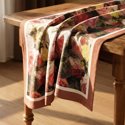 Vintage-Ölgemälde-Tischdecke mit Rosenmuster - image 3