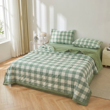 Steppdecke aus Baumwollgaze mit neutralem Vichy-Karo - image 1