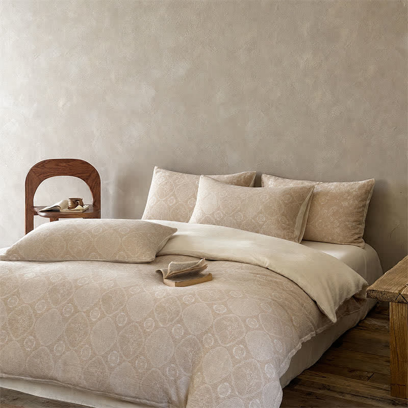 Bettwäsche-Set aus Baumwolle mit geometrischem Blumenmuster in Kamelfarbe und Jacquard-Design - image 1