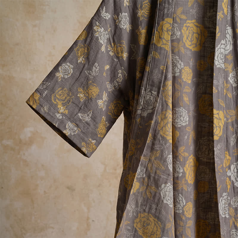 Taupe-gelber Kimono-Bademantel mit Vintage-Blumenmuster - image 4