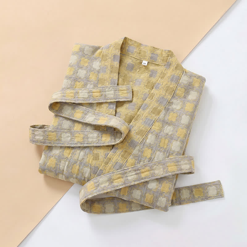 Kimono-Bademantel aus weicher, gelb-grau karierter Baumwolle - image 8