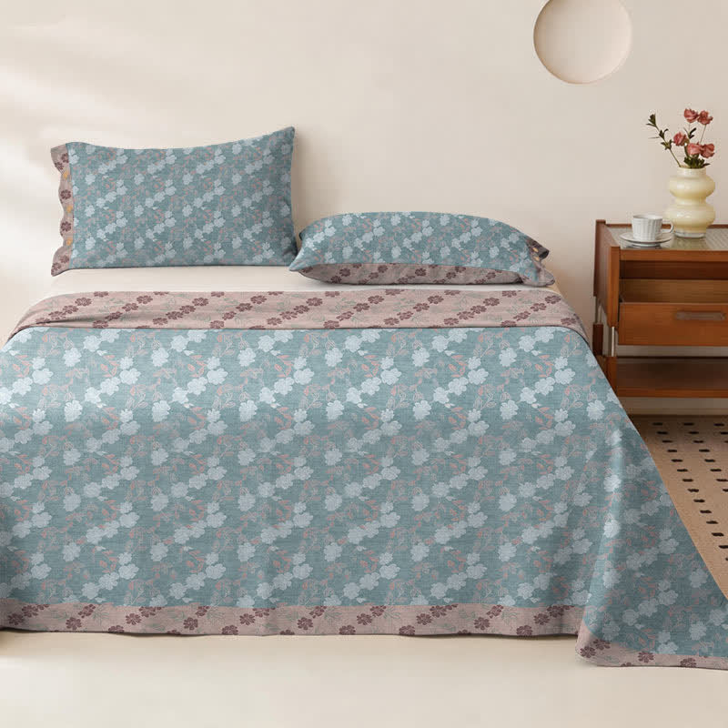 Elegante Tagesdecke aus doppellagigem Baumwollgewebe mit Blumenmuster - Tagesdecke mit 2 Kissenbezügen - 270cm x 240cm - Blau & Rosa - image 2