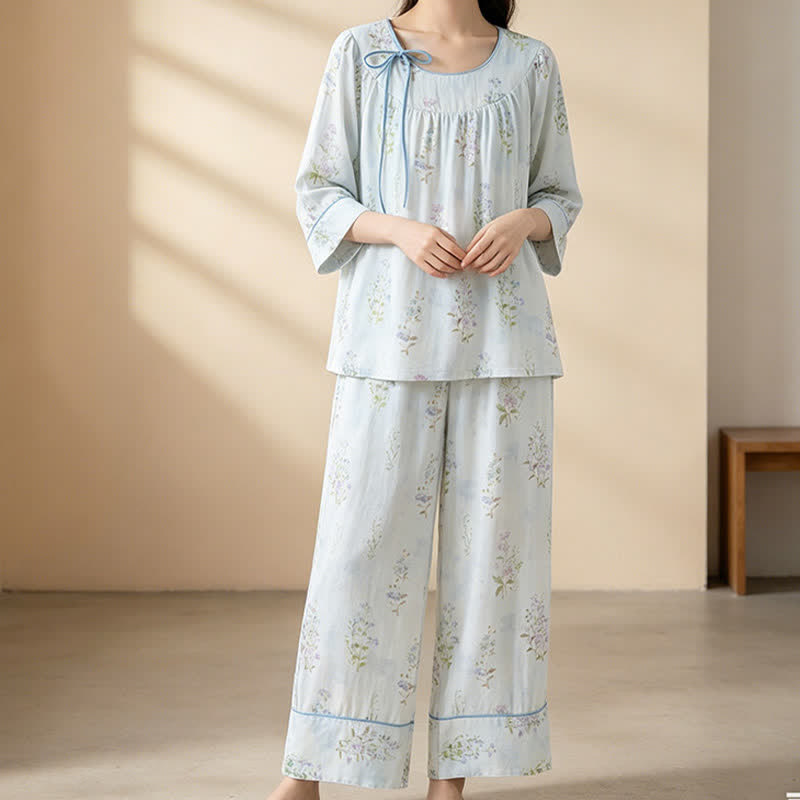 Pyjama mit Blumenmuster aus Bambus-Baumwolle mit Bindeband am Hals - image 15