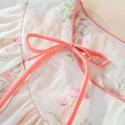 Pyjama mit Blumenmuster aus Bambus-Baumwolle mit Bindeband am Hals - image 7