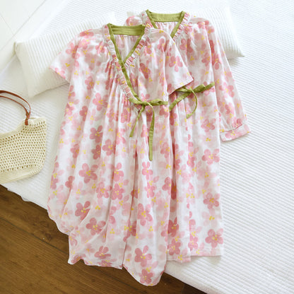 Sakura Blumenmuster Kimono-Nachthemd aus Baumwollgaze - image 1