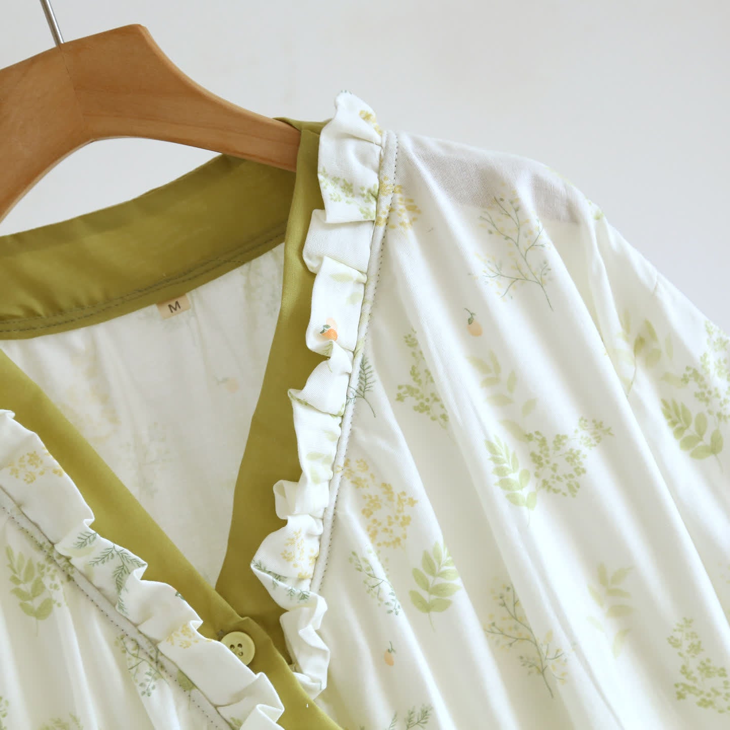 Yukata-Kleid aus Baumwollgaze mit Waldherbarium - image 5