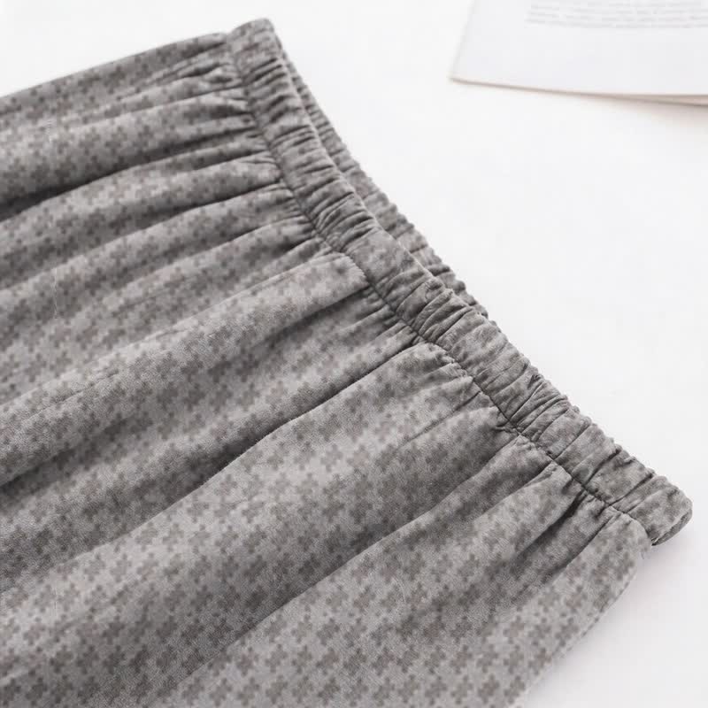 Graues Loungewear-Set mit geometrischem V-Ausschnitt - image 3
