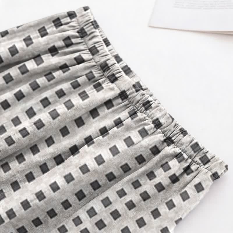 Unisex Mini-Karo-Pyjama-Set mit V-Ausschnitt - image 3